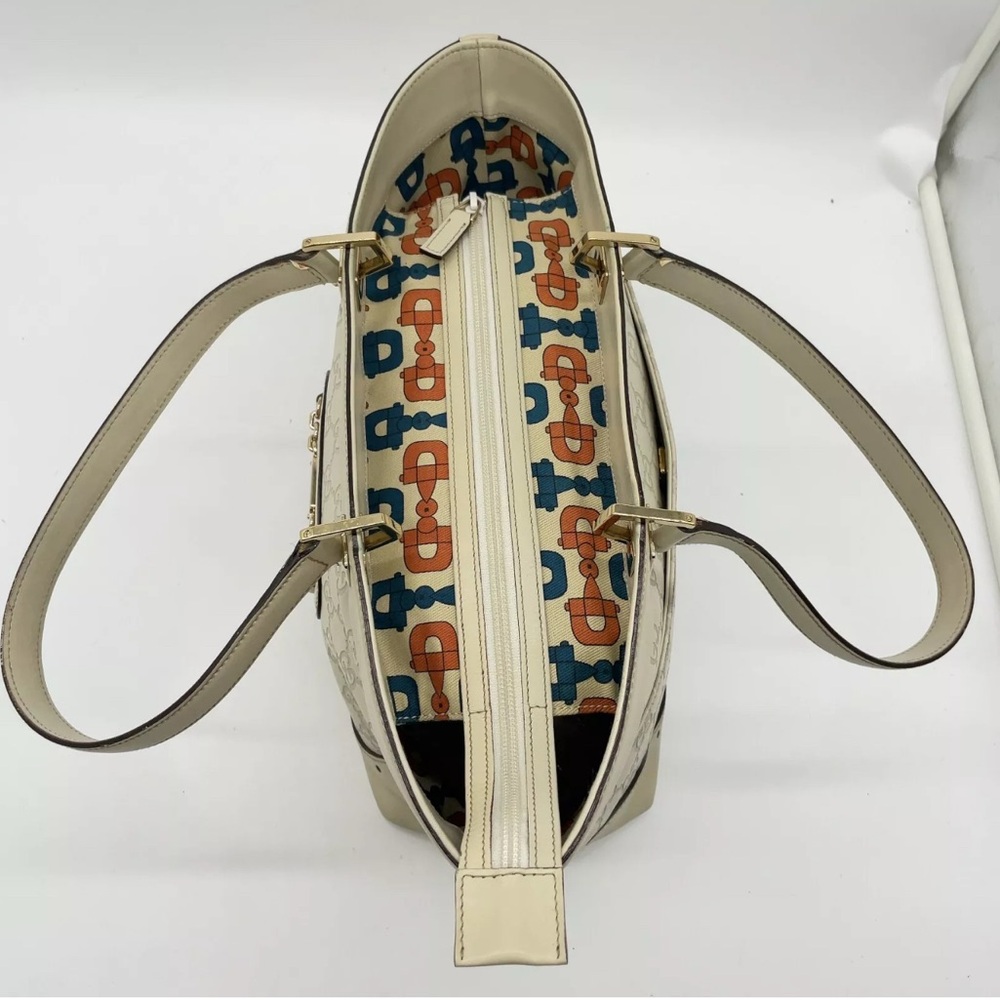 Authentic GUCCI Guccissima Leather Horsebit Off White Shoulder Bag - Picture 8 of 17